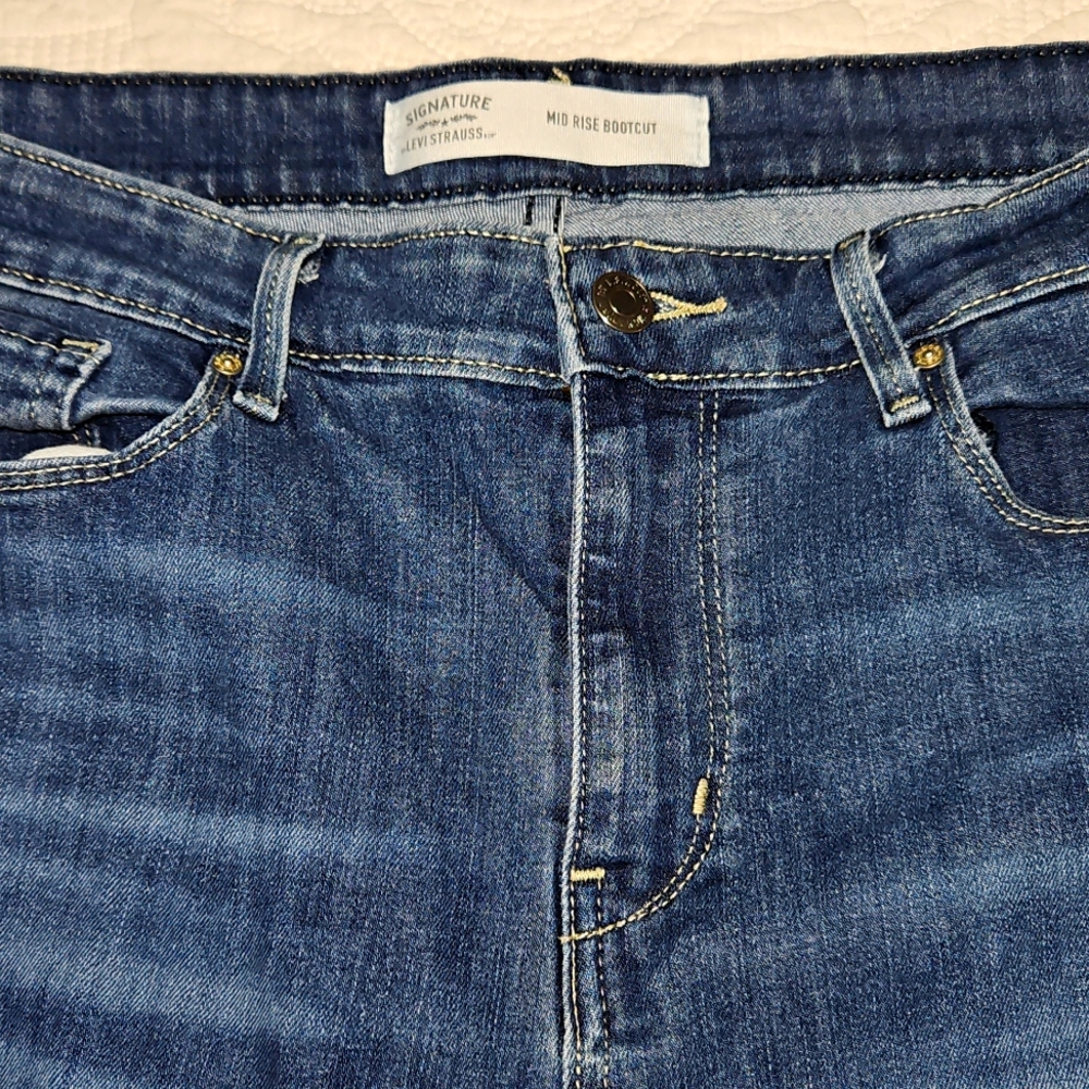 Levi Strauss Signature Jeans - Picture 2 of 4
